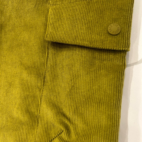 The North Face Utility Cord Easy Pant- Sulphur Moss Men’s Medium/ Regular NWT - Picture 8 of 10